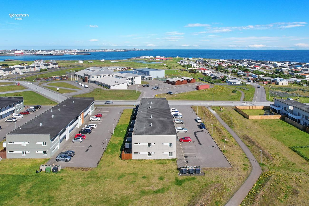 Tjarnabraut 22, 260 Reykjanesbær