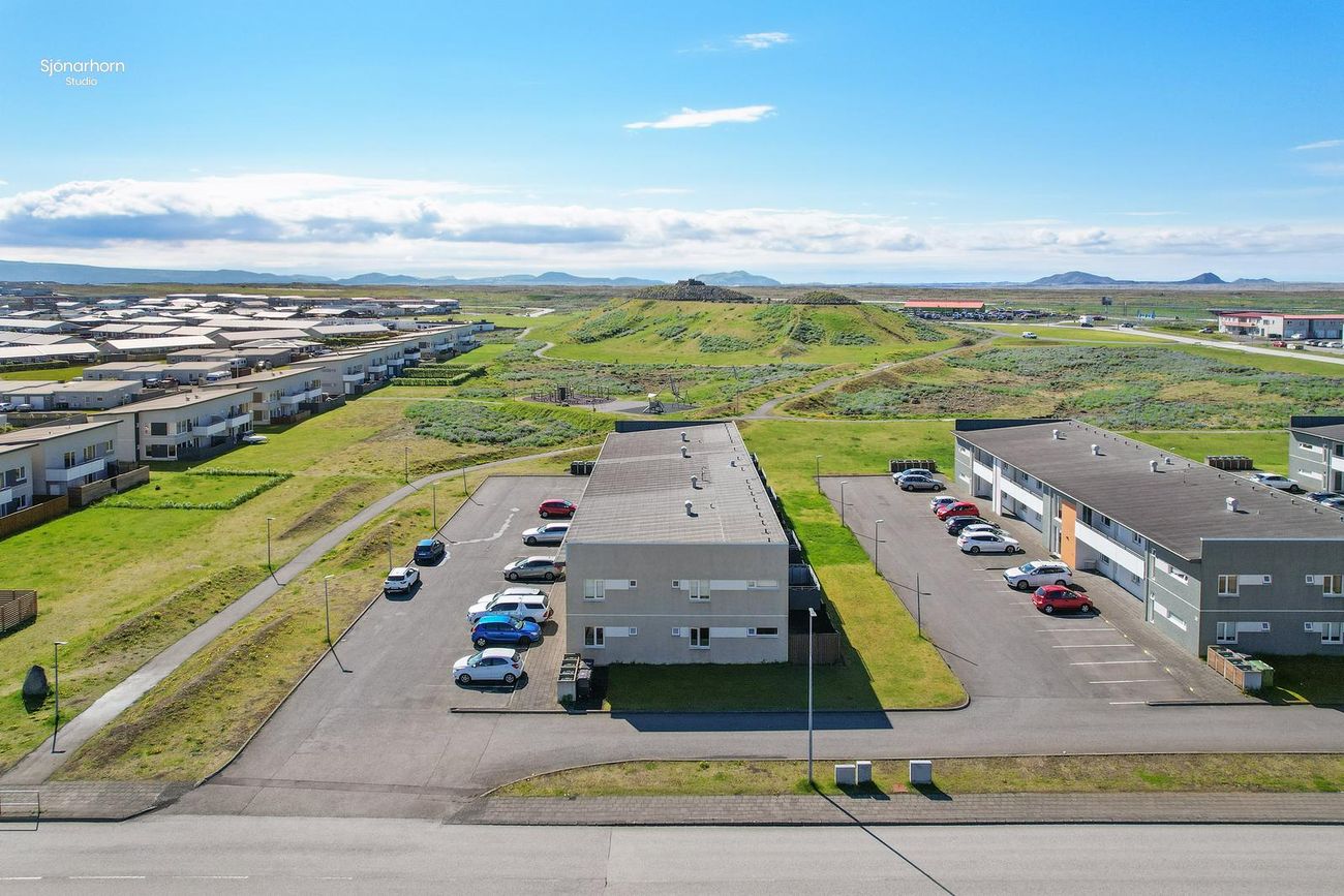 Tjarnabraut 22, 260 Reykjanesbær