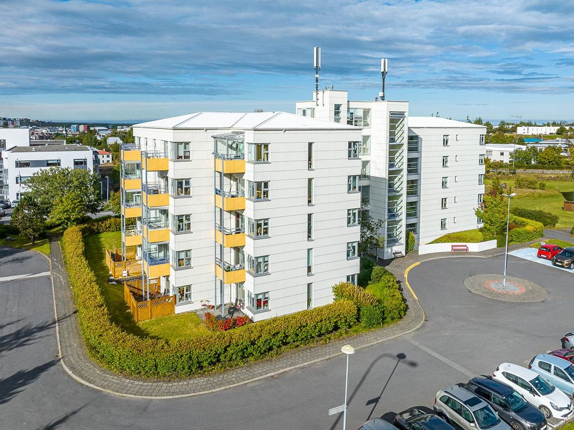Sólvangsvegur 1 - 0402, 220 Hafnarfjörður