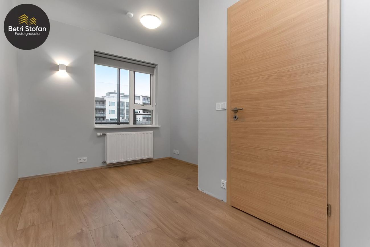 Fálkahlíð 3, 102 Reykjavík
