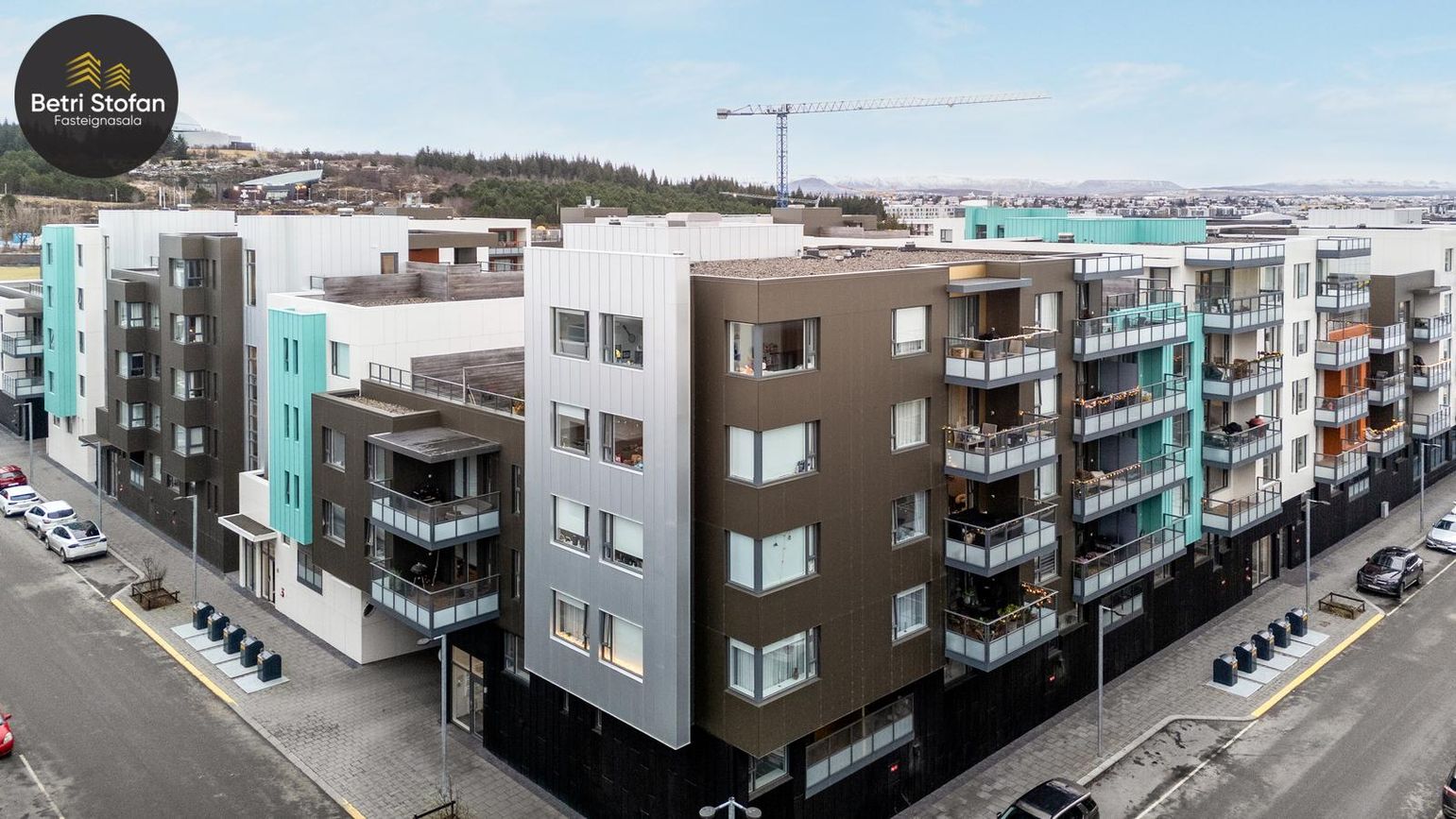 Fálkahlíð 3, 102 Reykjavík