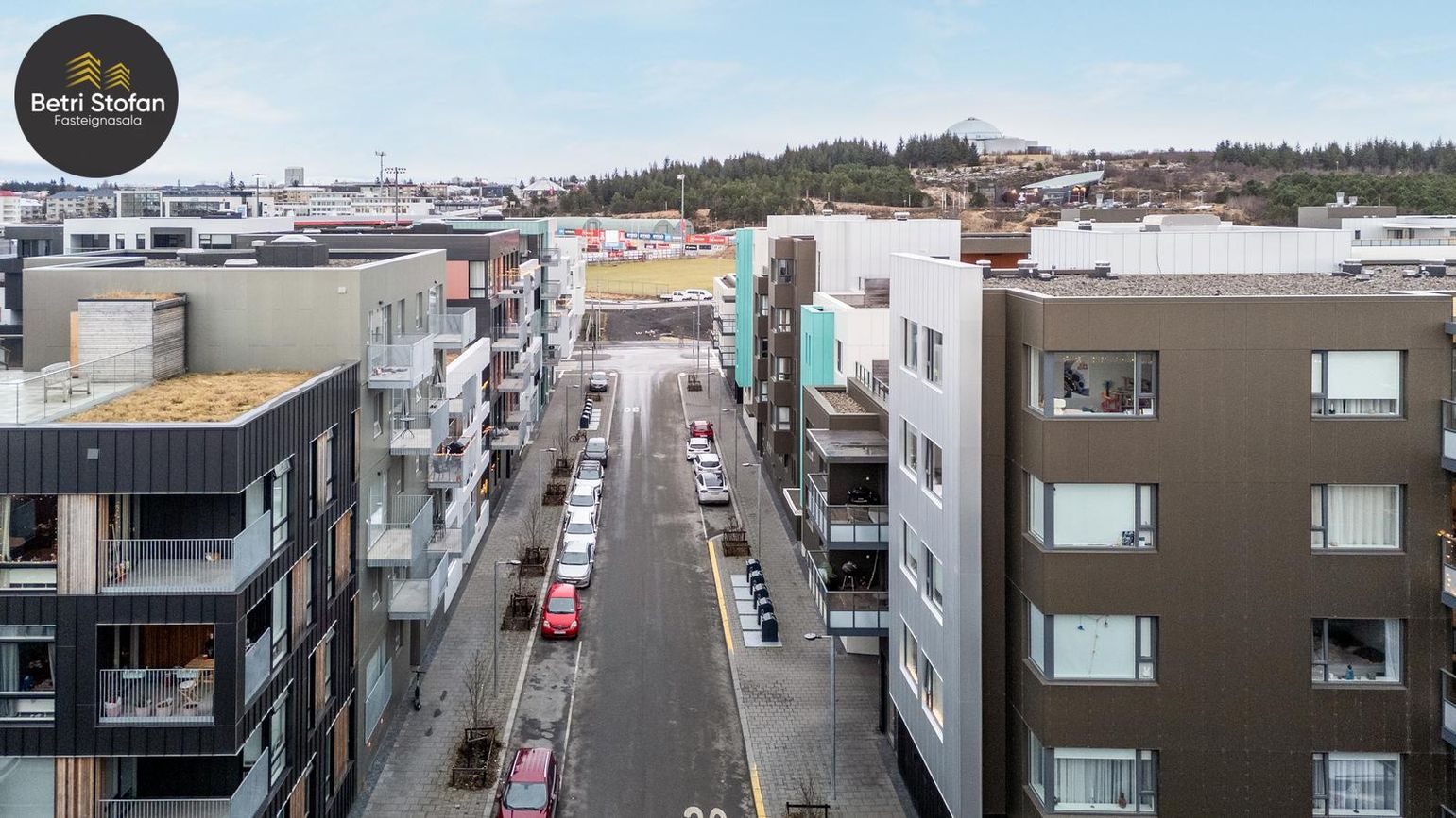 Fálkahlíð 3, 102 Reykjavík