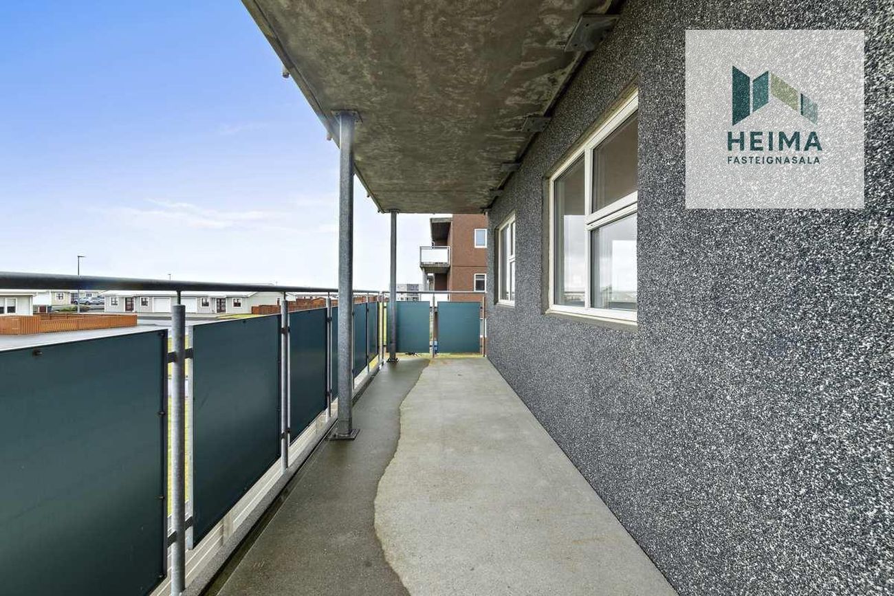 Tjarnabraut 14, 260 Reykjanesbær