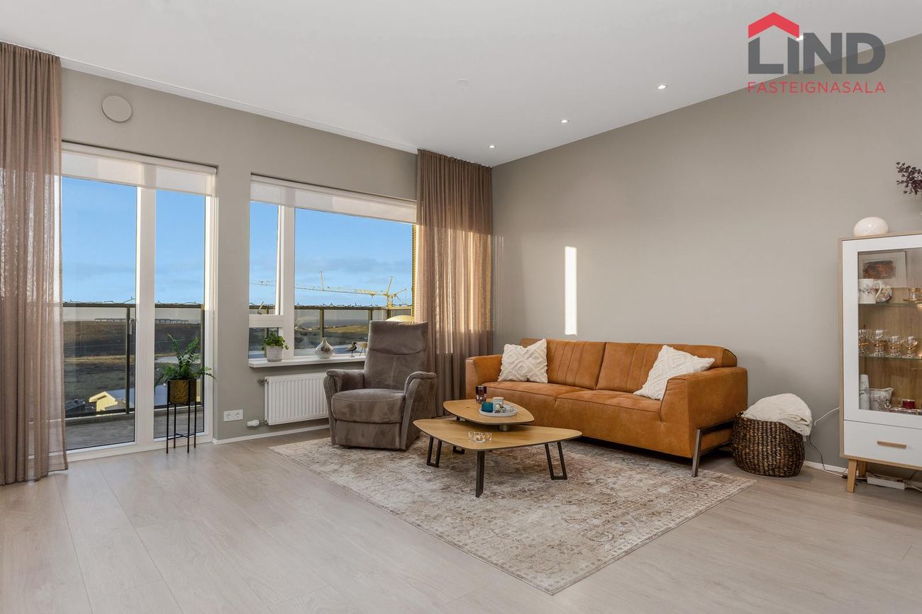 Hraungata 23 - 0402, 210 Garðabær