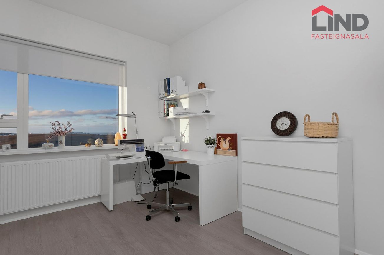 Hraungata 23 - 0402, 210 Garðabær