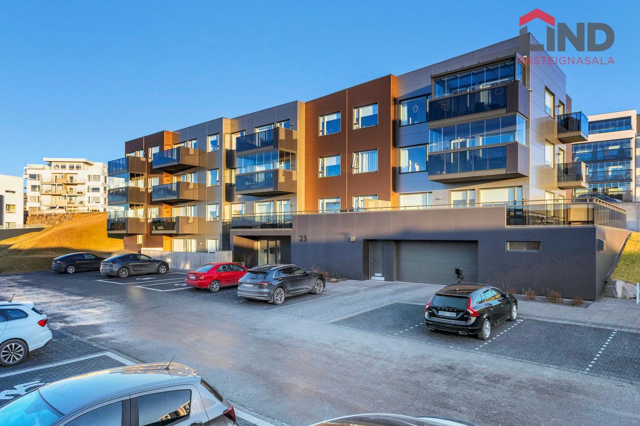 Hraungata 23 - 0402, 210 Garðabær