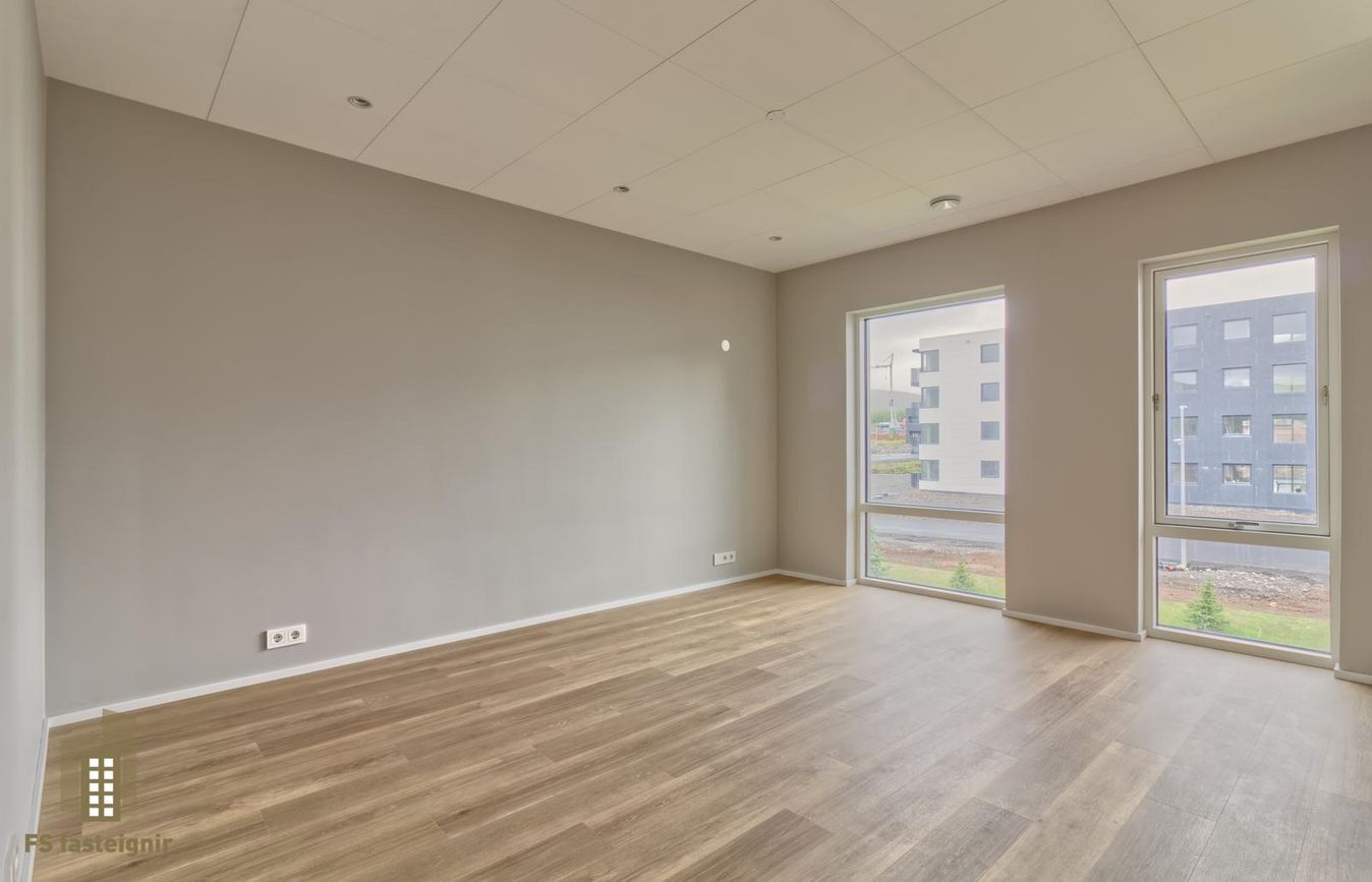 Lækjarmói 8, 603 Akureyri