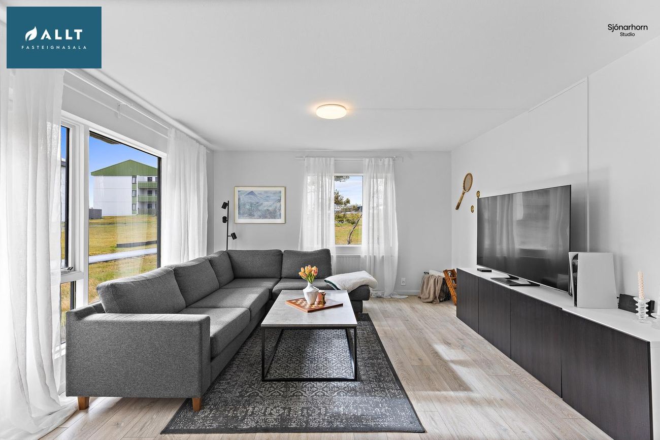 Skógarbraut 915, 262 Reykjanesbær