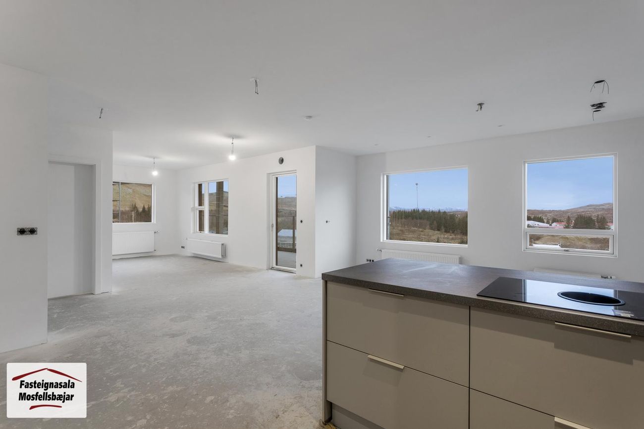 Úugata 6, 270 Mosfellsbær