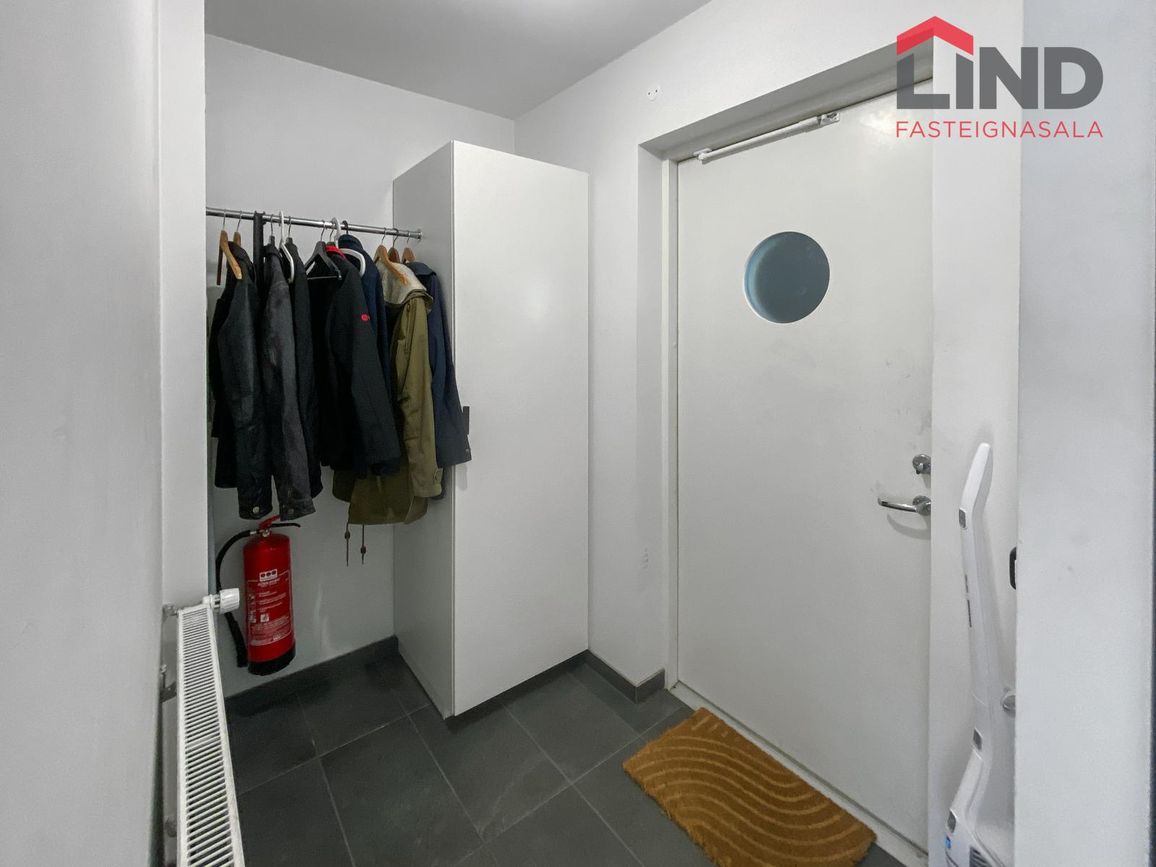 Jöfursbás 11D, 112 Reykjavík