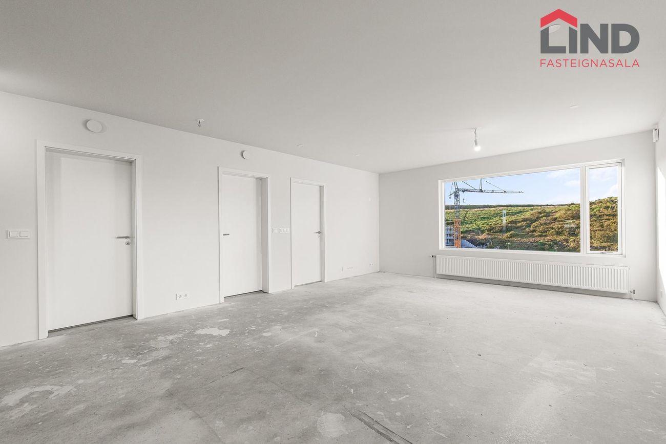 Baughamar 23, 221 Hafnarfjörður