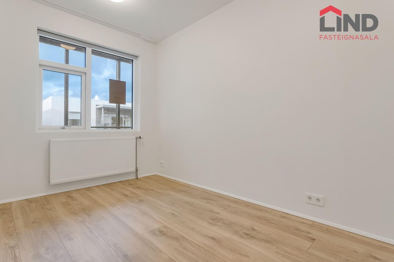 Asparskógar 1, 300 Akranes