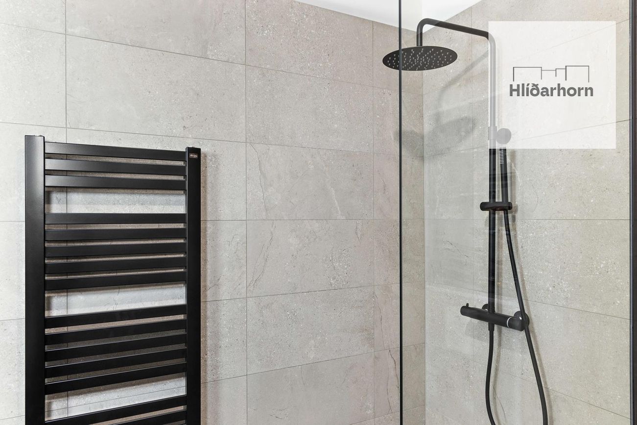 Haukahlíð 10, 102 Reykjavík