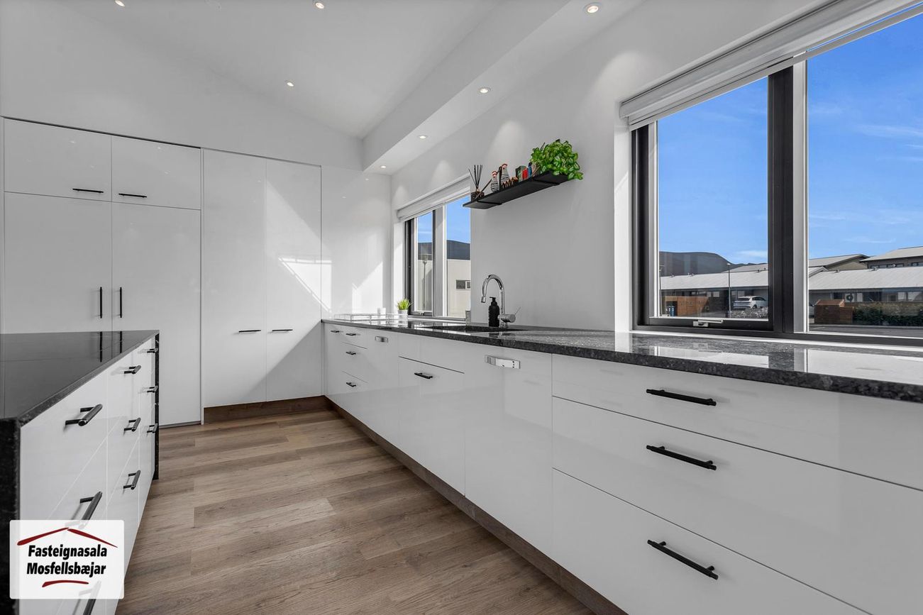 Laxatunga 185, 270 Mosfellsbær