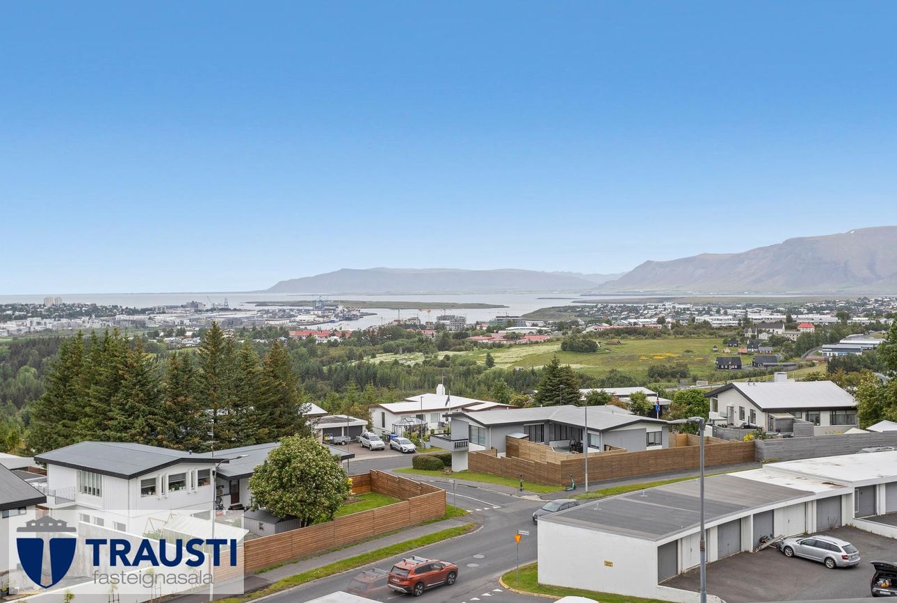 Dúfnahólar 2, 111 Reykjavík
