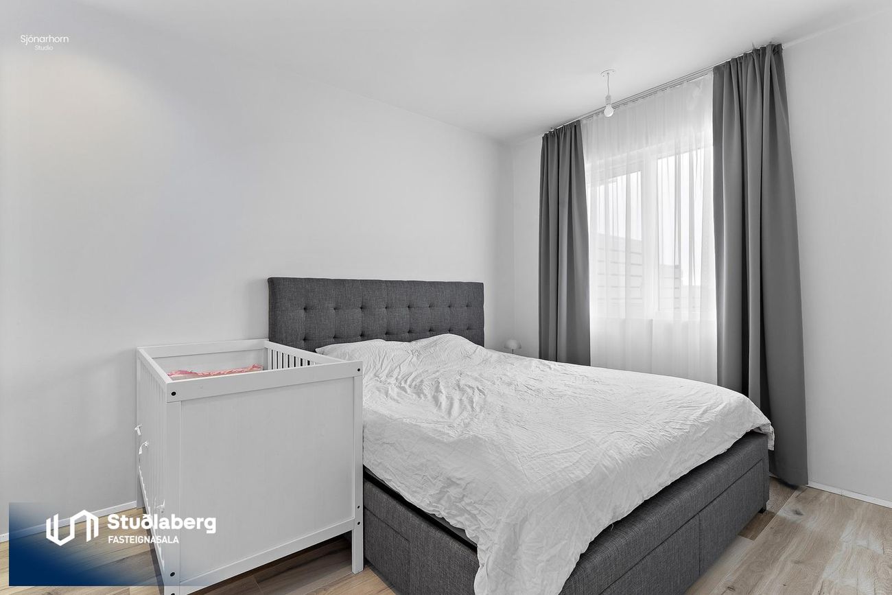 Tjarnabakki 2C - 0107, 260 Reykjanesbær