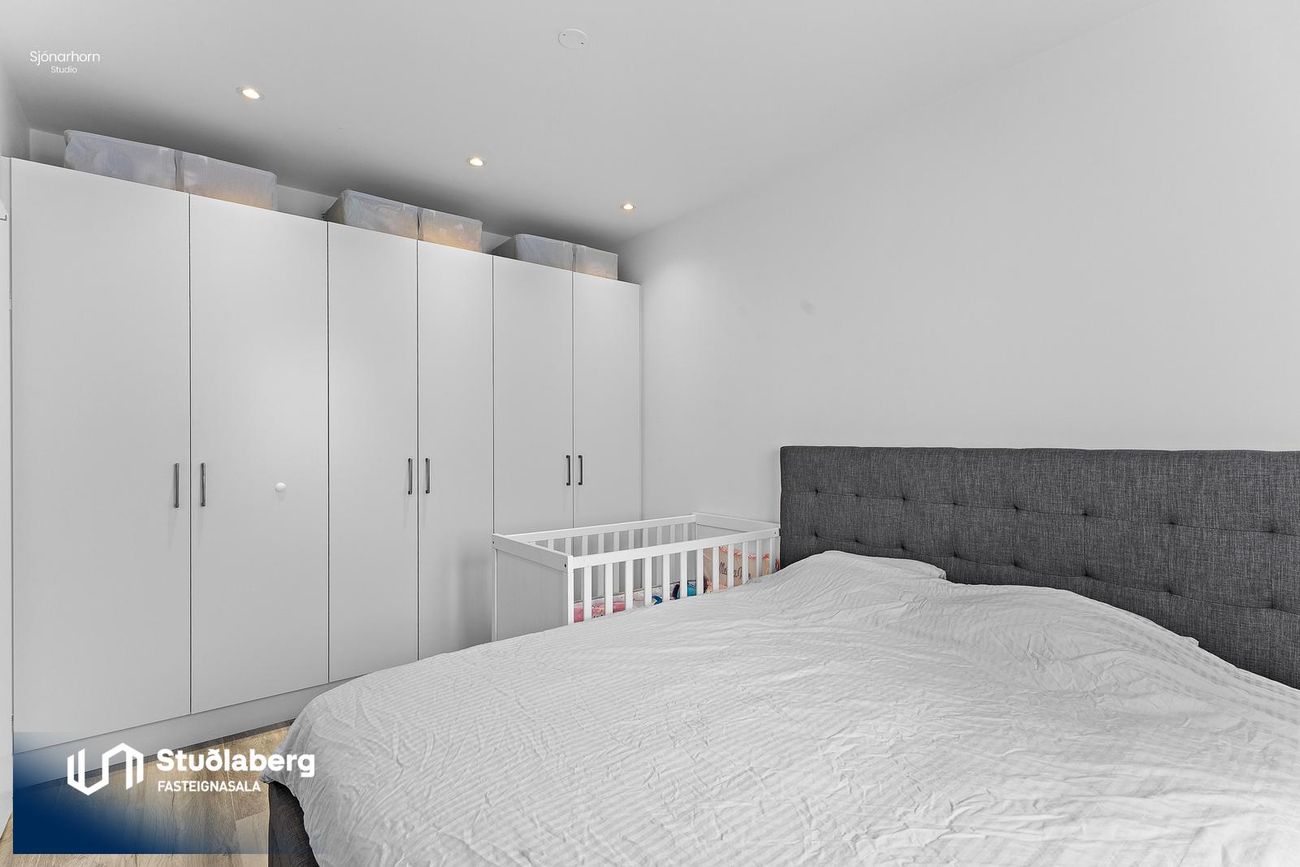 Tjarnabakki 2C - 0107, 260 Reykjanesbær