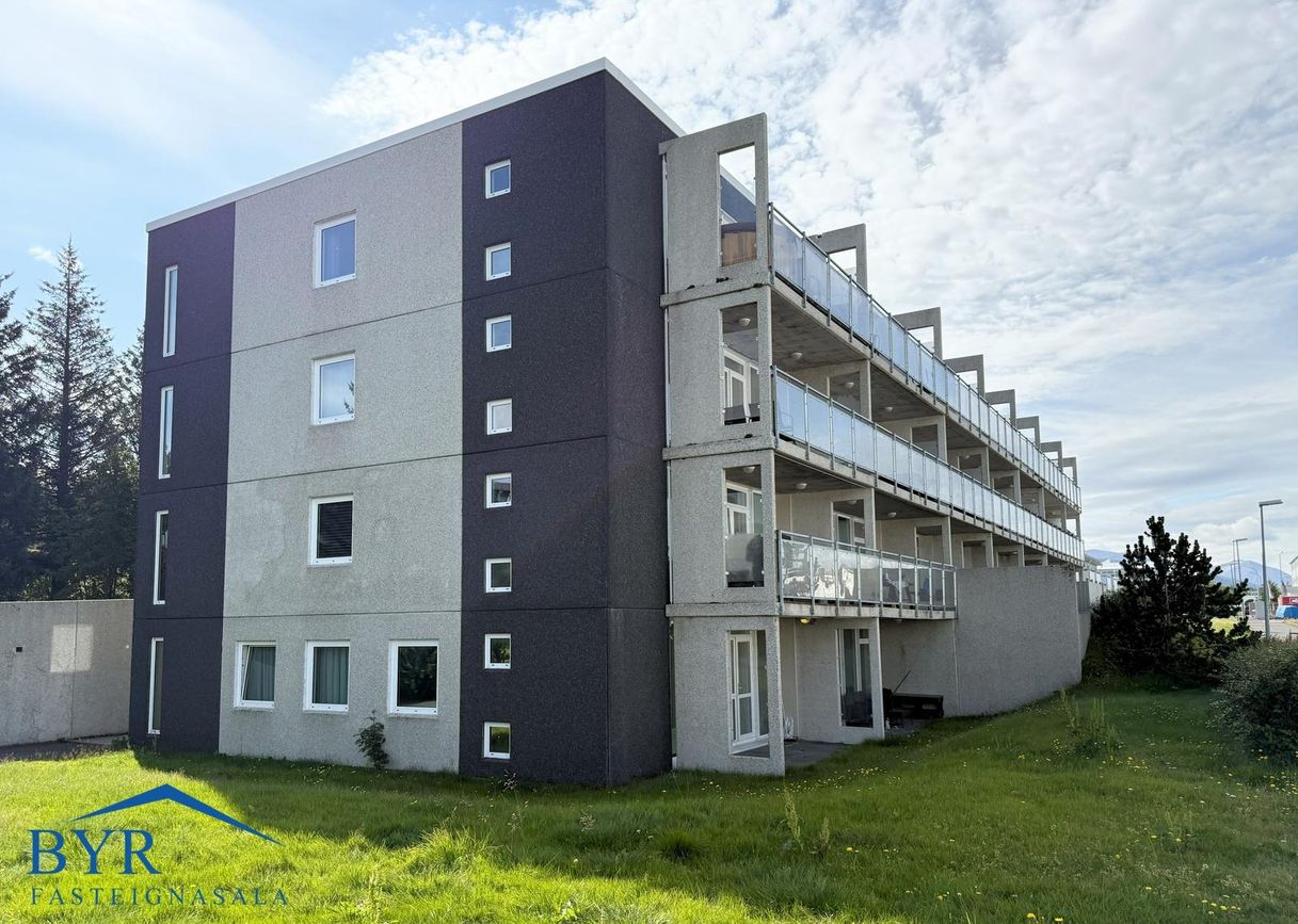 Blómvangur 2, 700 Fljóts