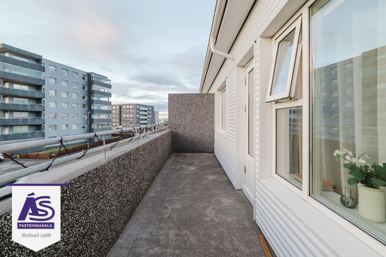 Bjarkavellir 1C, 221 Hafnarfjörður