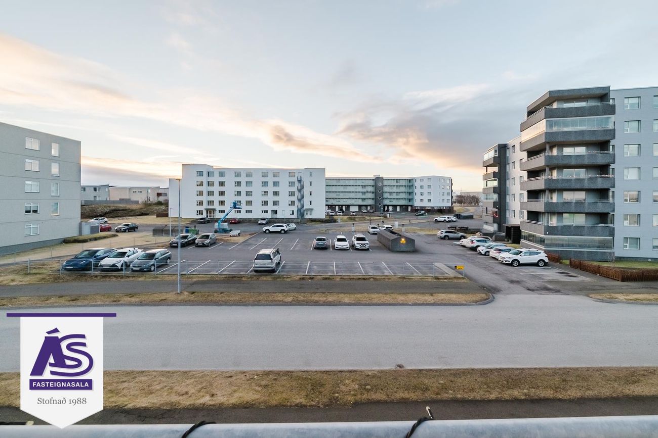 Bjarkavellir 1C, 221 Hafnarfjörður