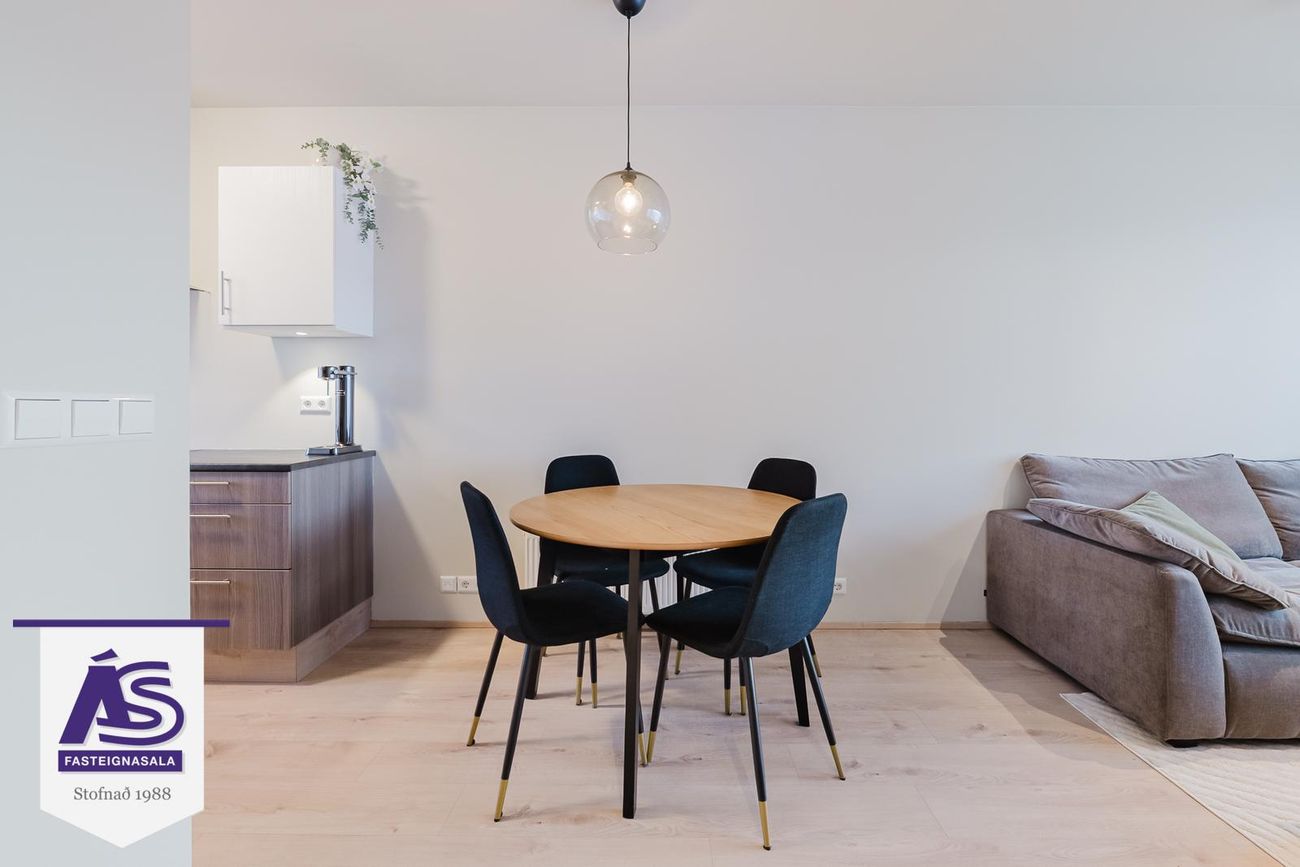 Bjarkavellir 1C, 221 Hafnarfjörður