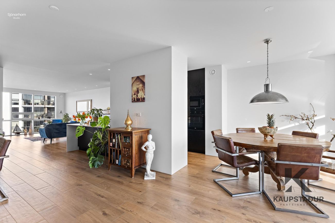 Naustavör 66 - 0303, 200 Kópavogur