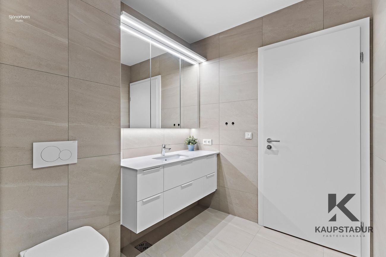 Naustavör 66 - 0303, 200 Kópavogur