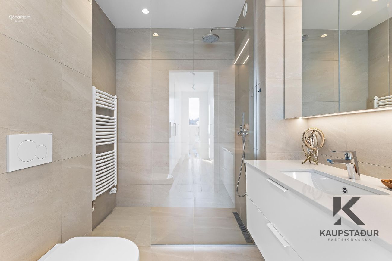 Naustavör 66 - 0303, 200 Kópavogur