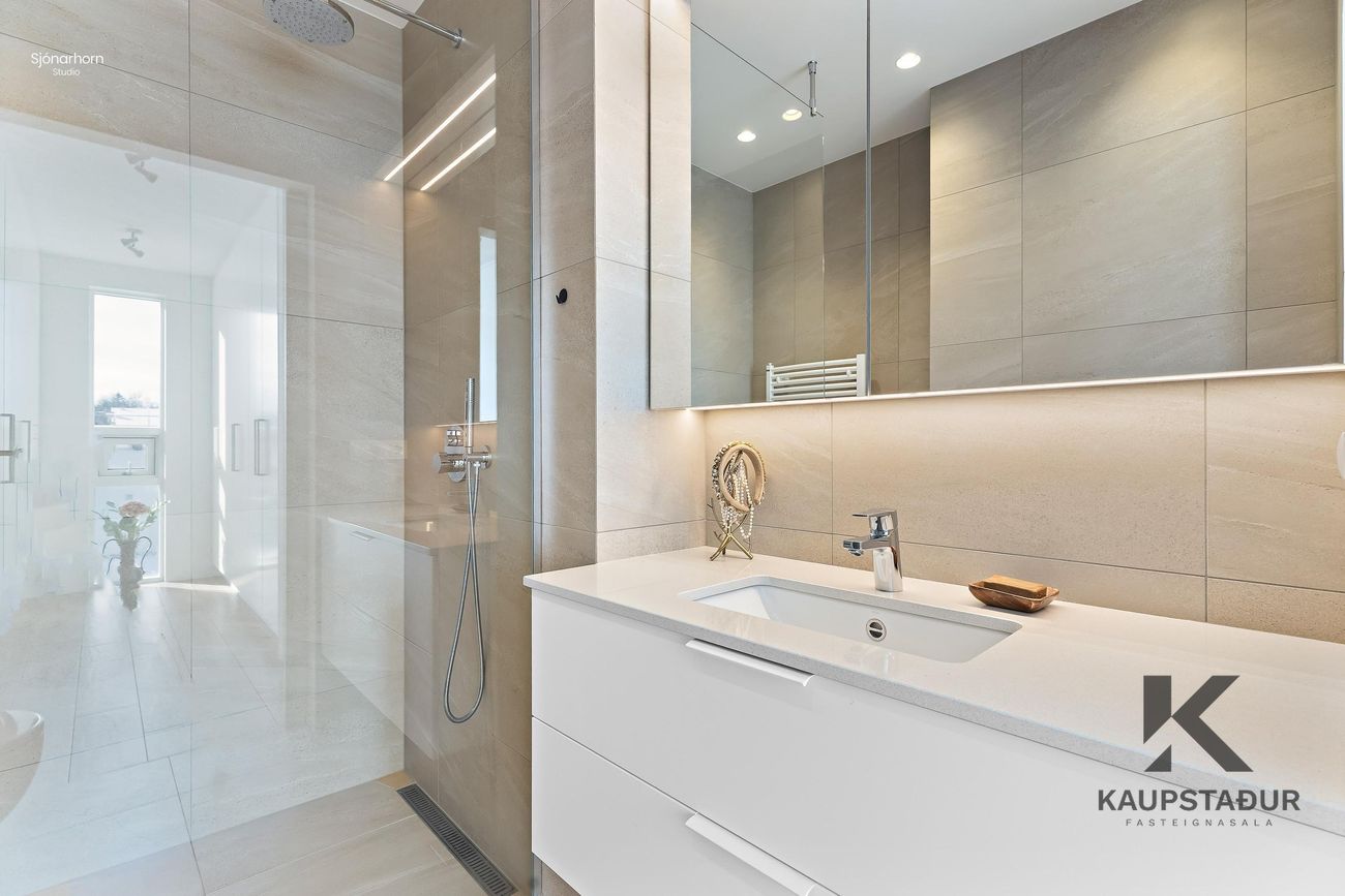 Naustavör 66 - 0303, 200 Kópavogur