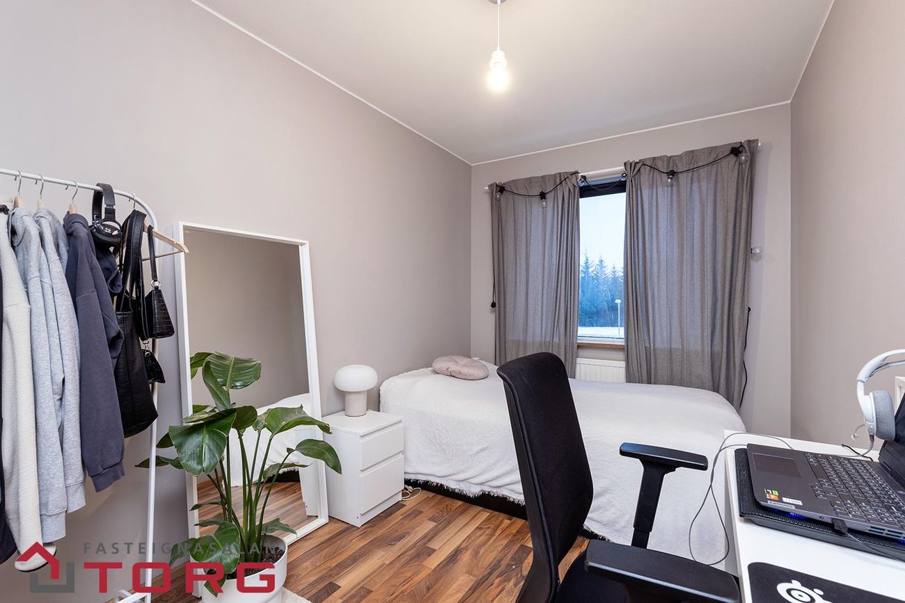 Hraunbær 196 - 0201, 110 Reykjavík