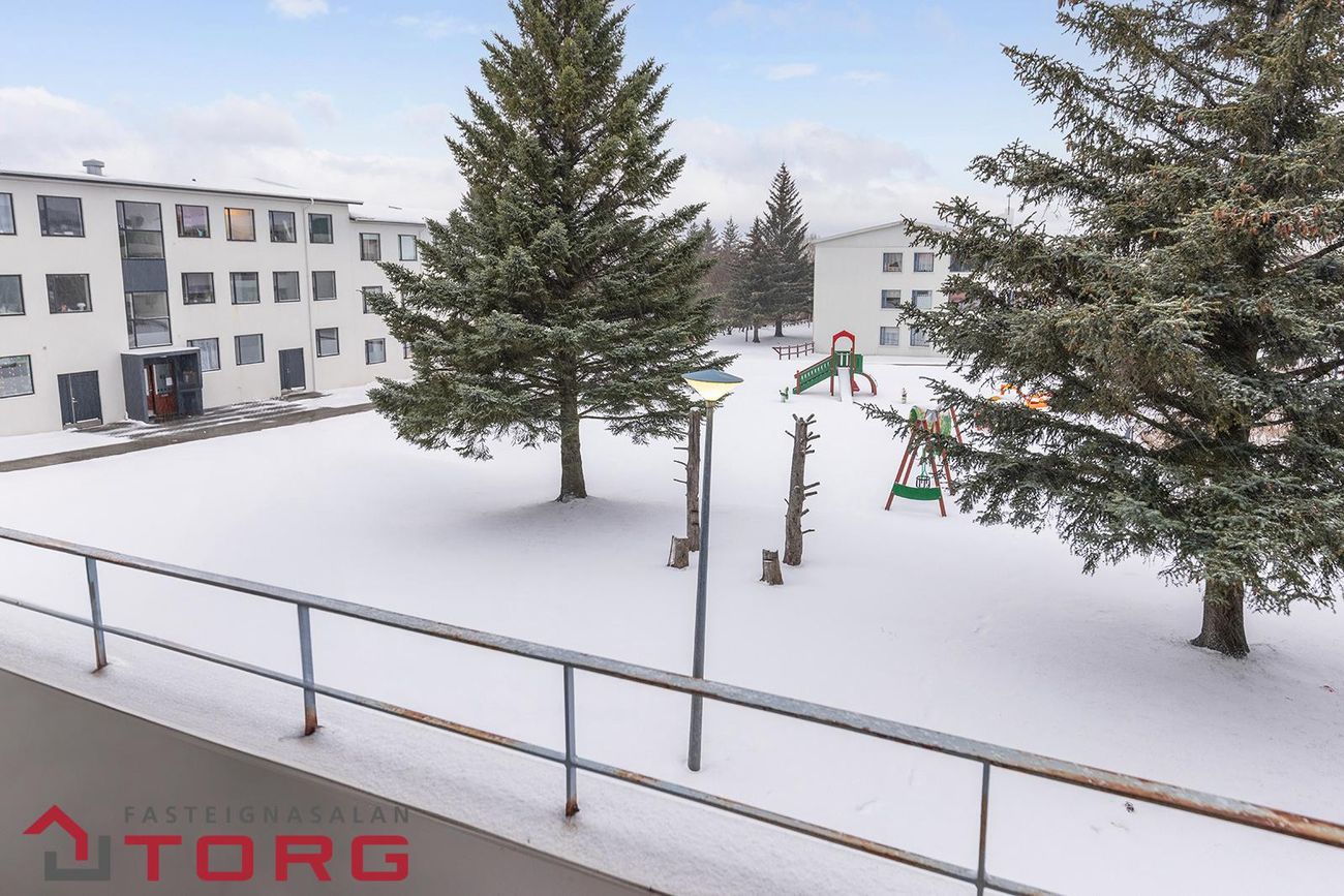 Hraunbær 196 - 0201, 110 Reykjavík