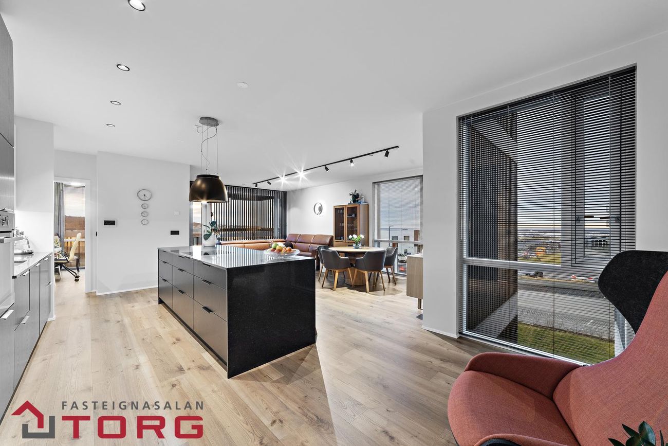 Holtsvegur 53 - 0302, 210 Garðabær