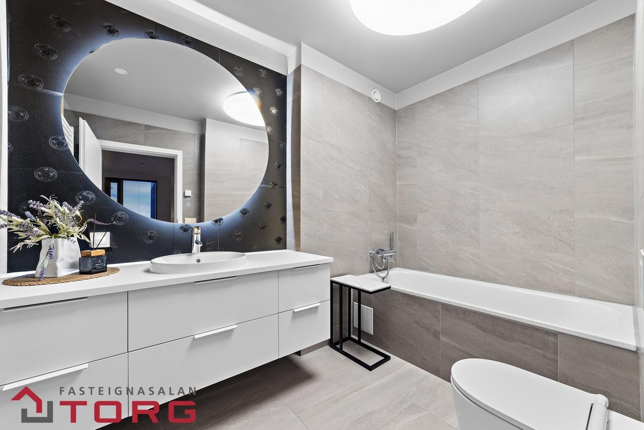 Holtsvegur 53 - 0302, 210 Garðabær