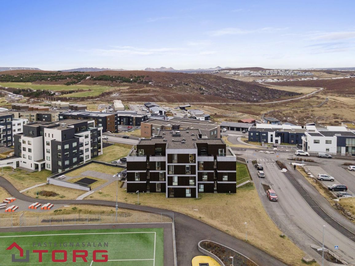 Holtsvegur 53 - 0302, 210 Garðabær