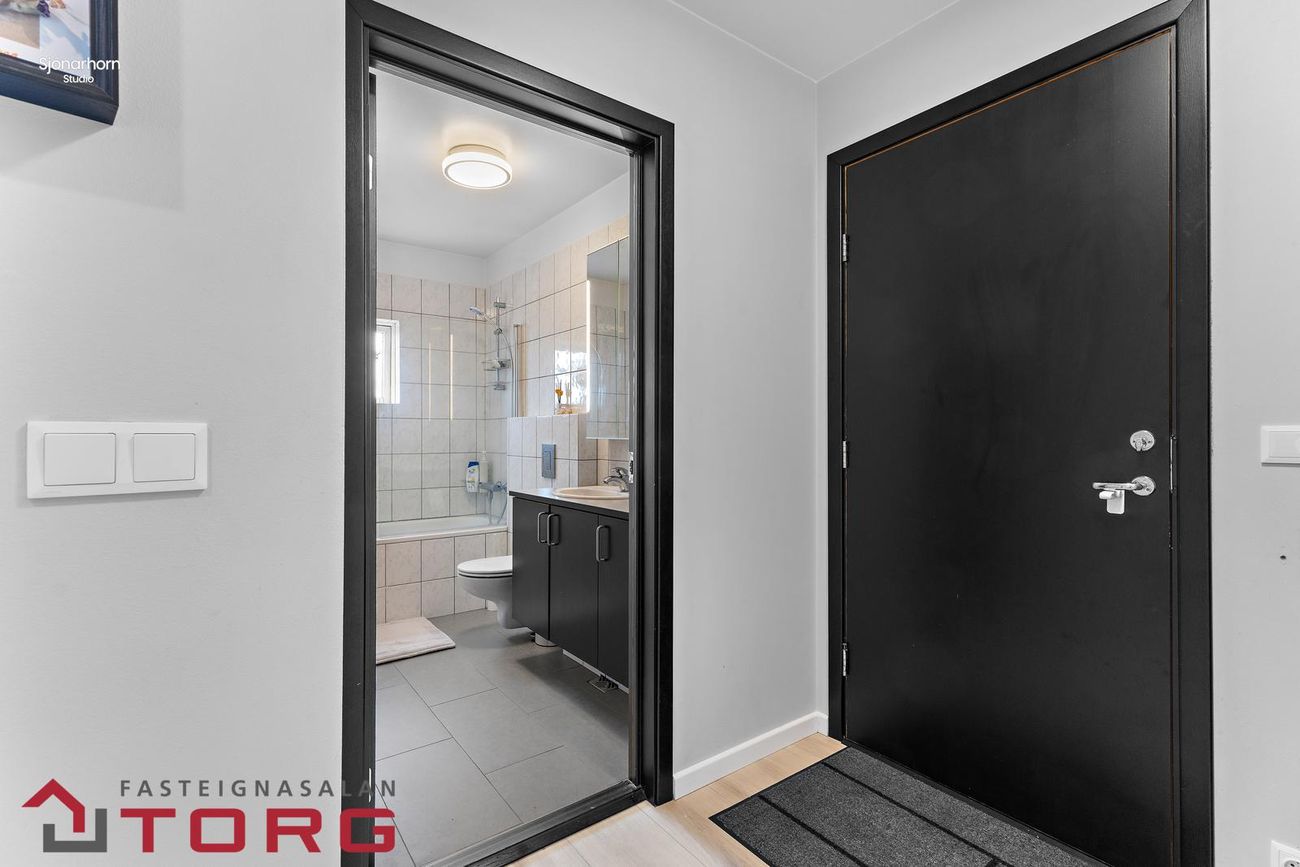 Tjarnabraut 8B, 260 Reykjanesbær