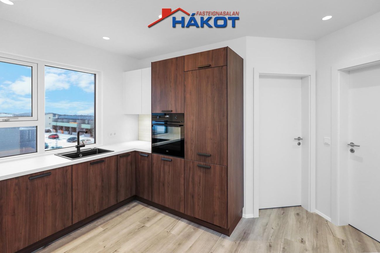 Asparskógar 18, 300 Akranes