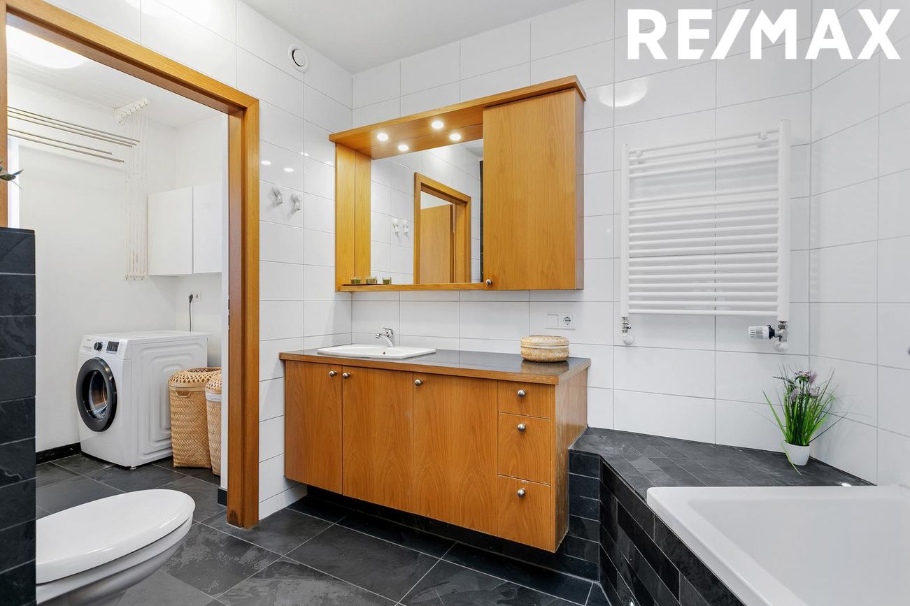 Álfkonuhvarf 39, 203 Kópavogur