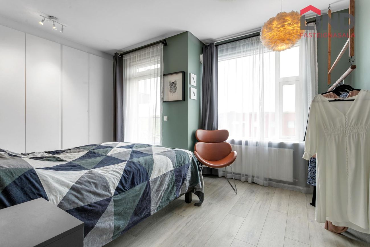 Vinastræti 8 - 0305, 210 Garðabær