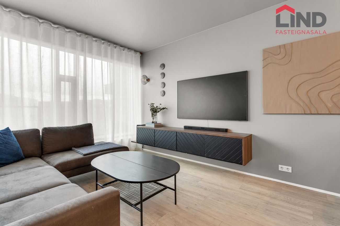 Vinastræti 8 - 0305, 210 Garðabær