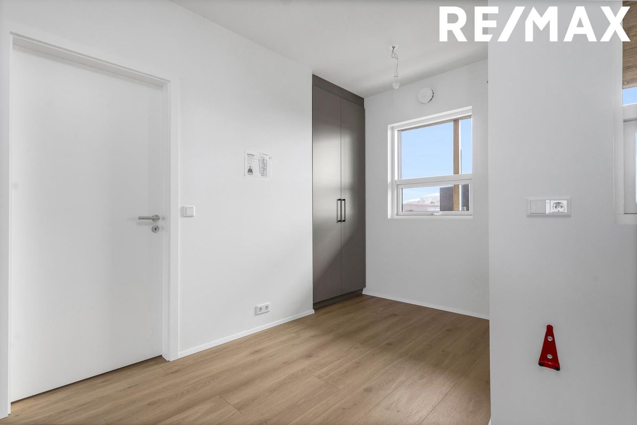Hringbraut 120, 101 Reykjavík