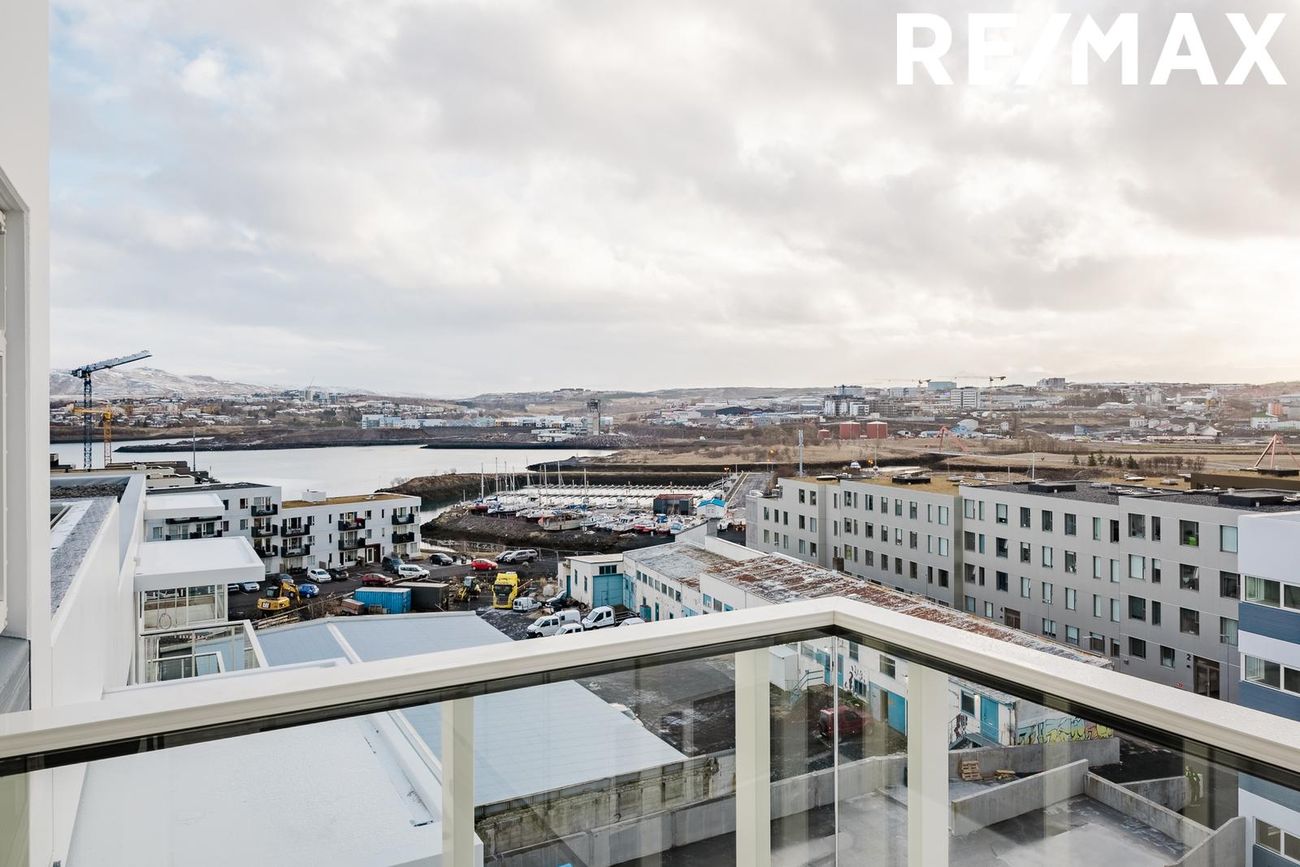 Arkarvogur 1 - 0303, 104 Reykjavík