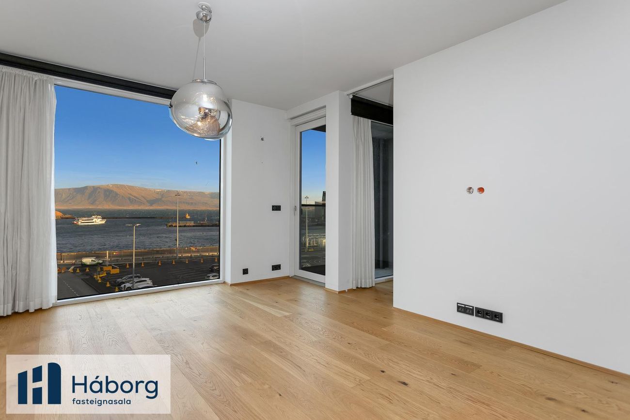 Tryggvagata 13 - 0505, 101 Reykjavík