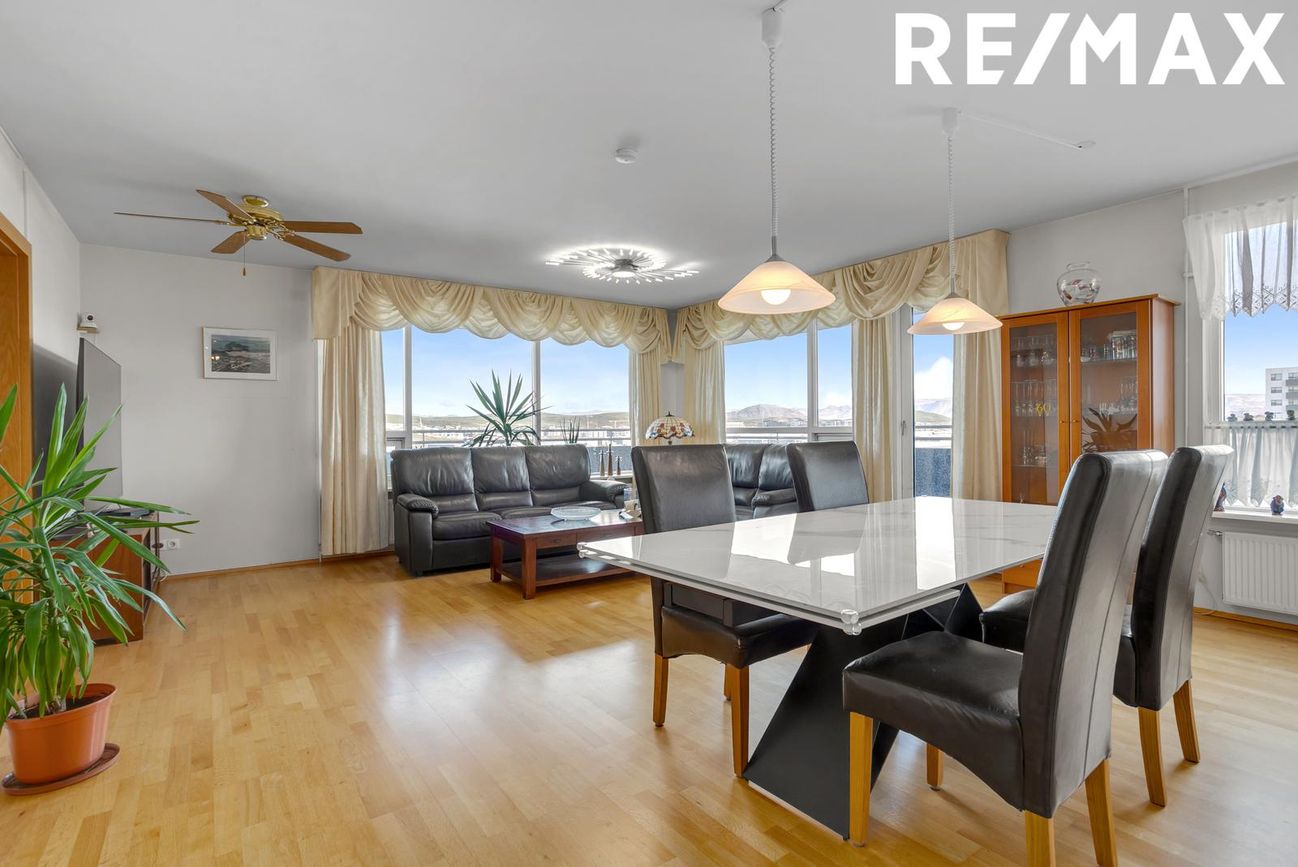 Drekavellir 18, 221 Hafnarfjörður