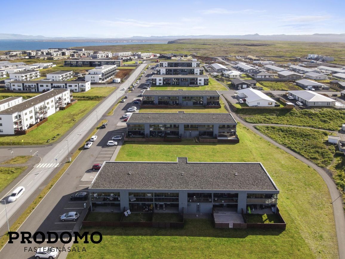 Dalsbraut 28, 260 Reykjanesbær