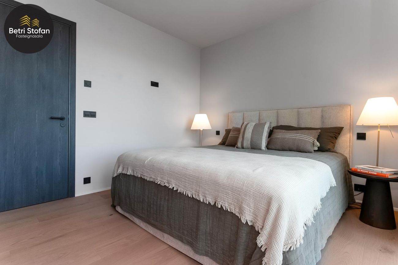 Grensásvegur 6, 108 Reykjavík