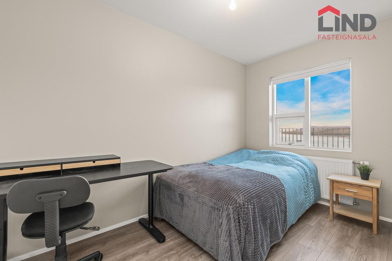 Jöfursbás 11D, 112 Reykjavík