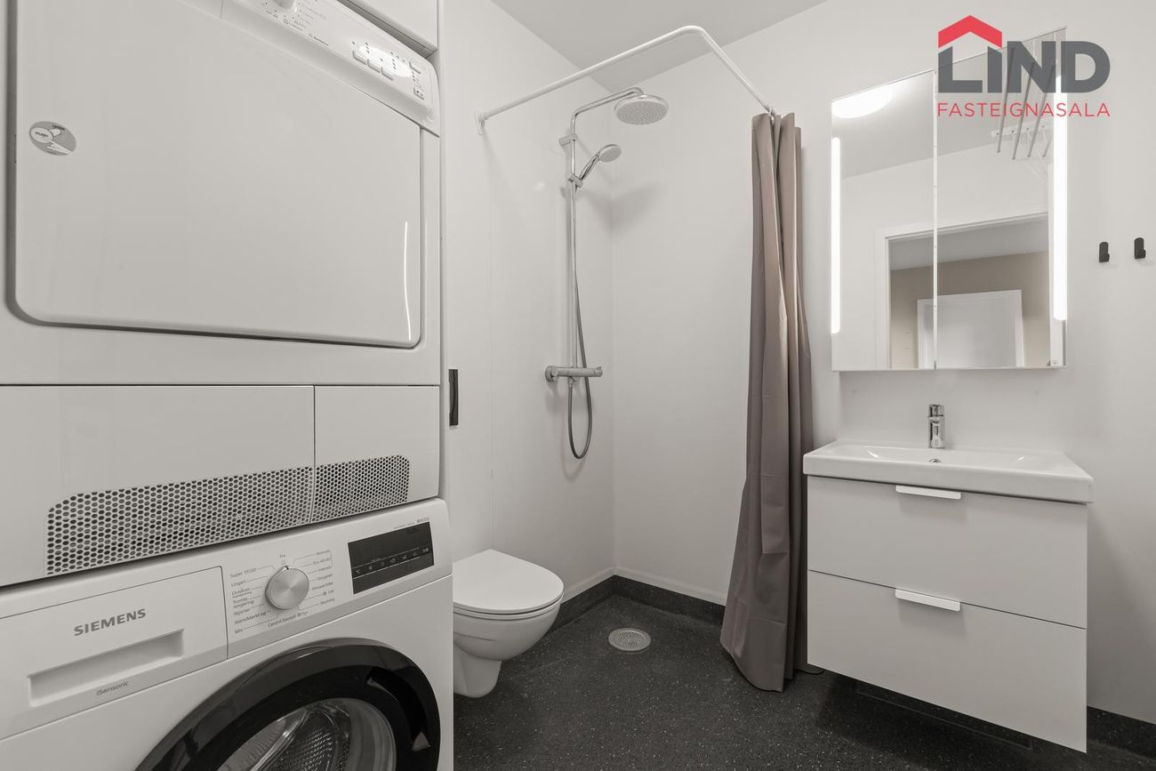 Jöfursbás 11D, 112 Reykjavík