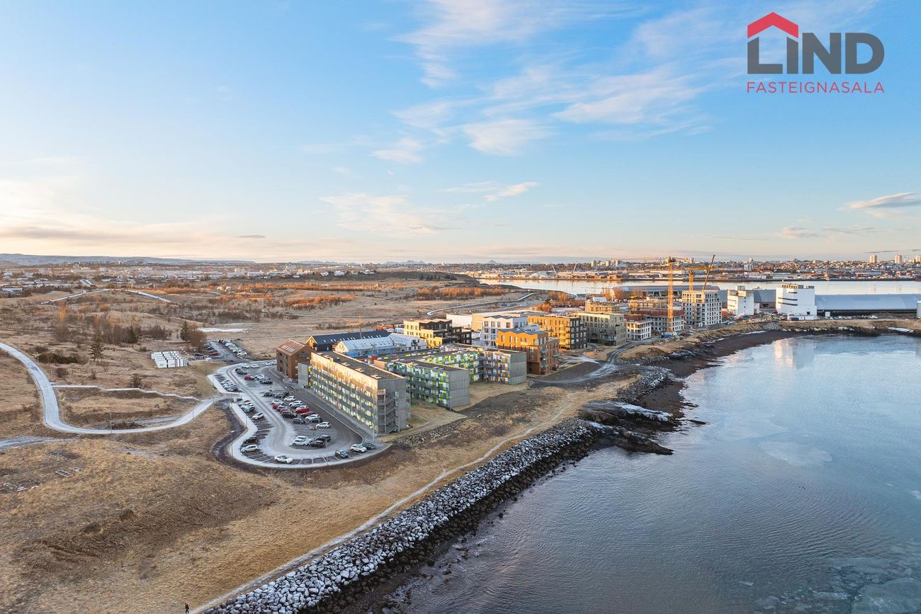 Jöfursbás 11D, 112 Reykjavík