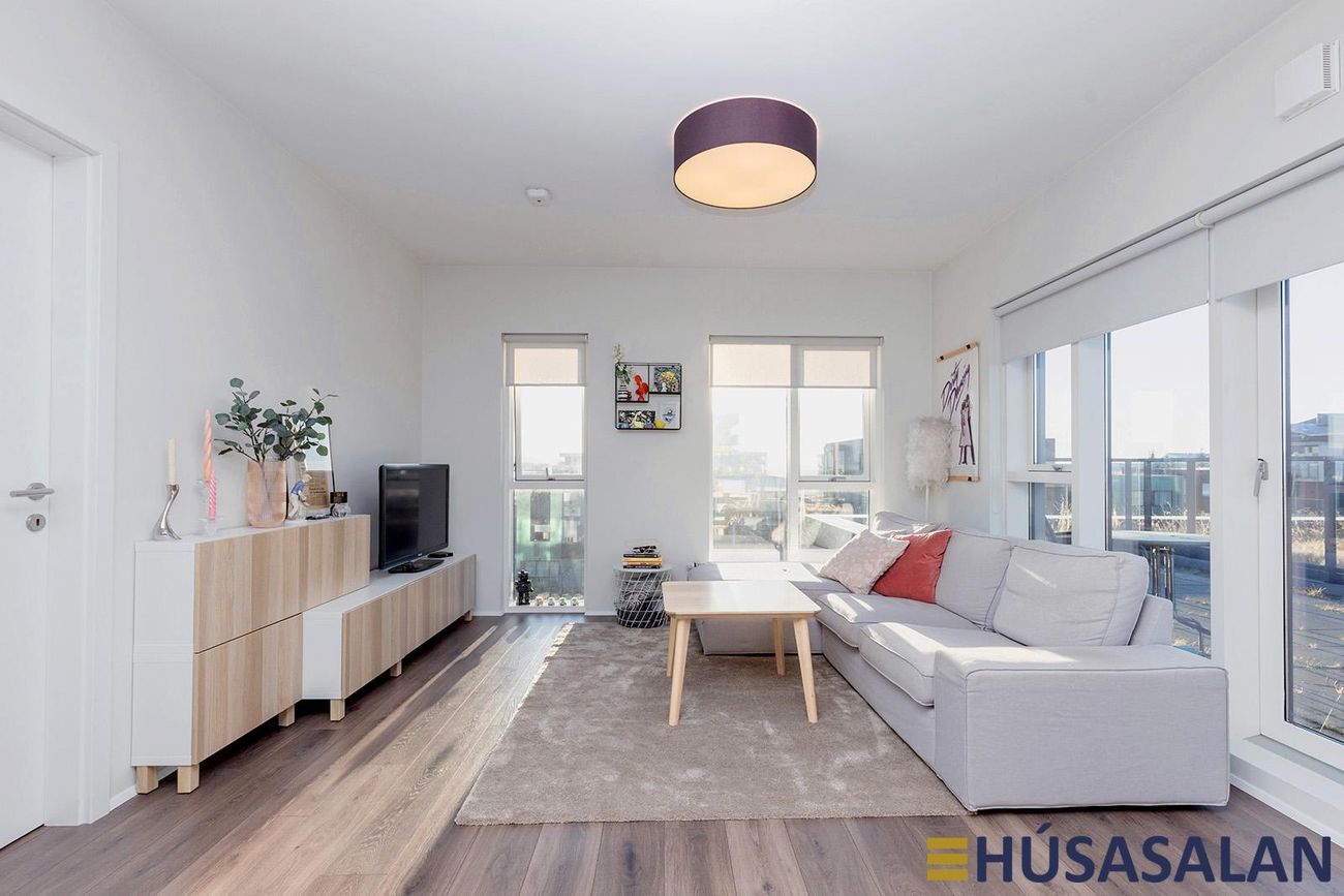 Efstaleiti 23, 103 Reykjavík