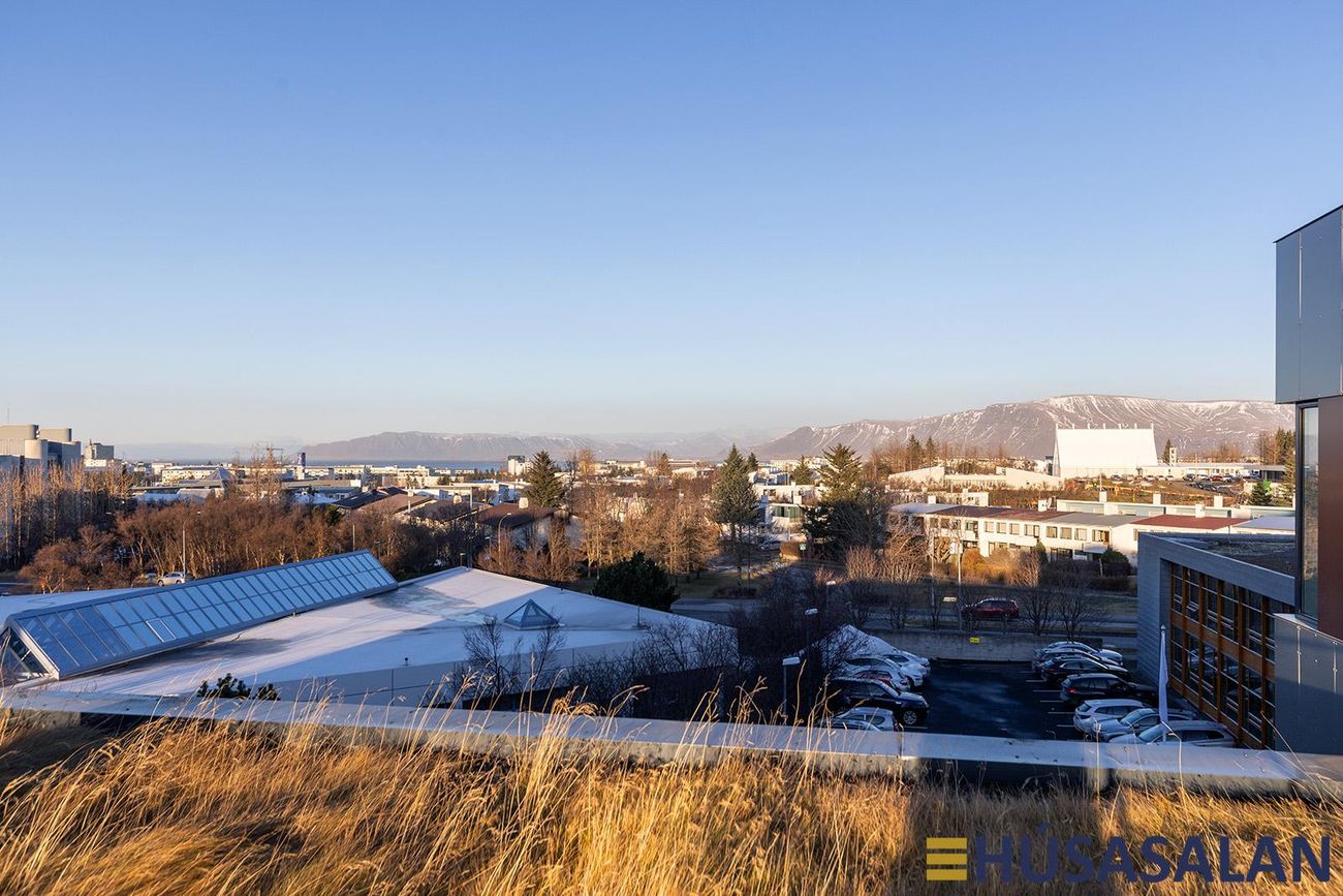 Efstaleiti 23, 103 Reykjavík